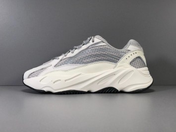 GOD 이지부스트 700 V2 스태틱