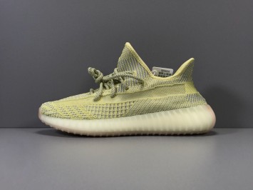 GOD 이지부스트 350 V2 안틀리아 논리플렉티브