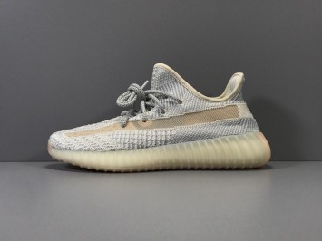 OG 이지부스트 350 V2 룬드마크 논리플렉티브