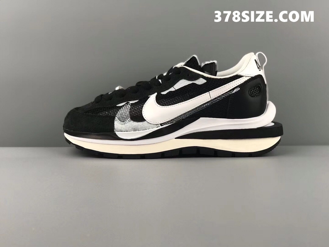 나이키 사카이 페가수스 베이퍼 플라이 검흰