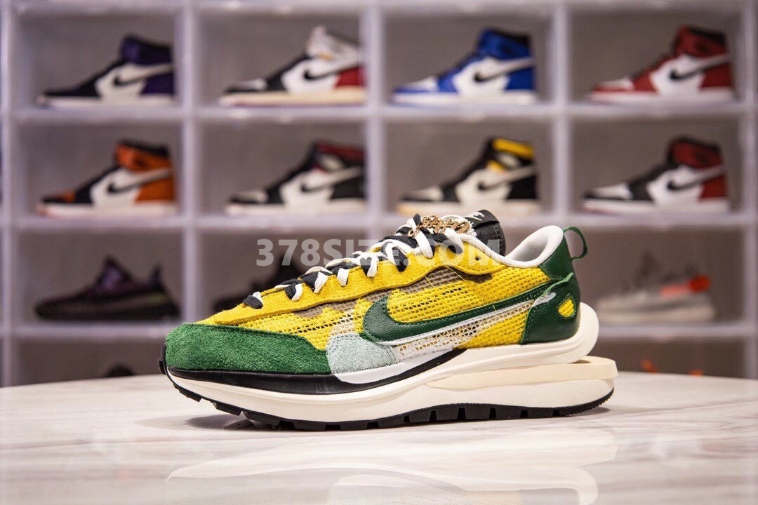 H12 나이키 사카이 베이퍼 와플 노초