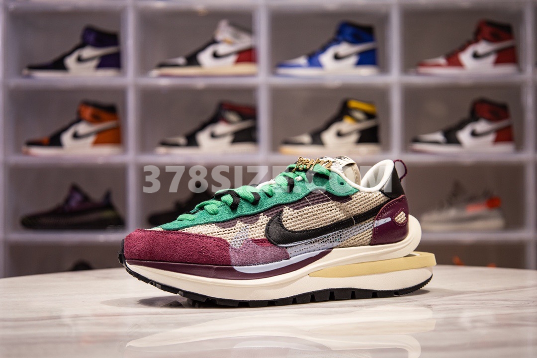 H12 나이키 사카이 베이퍼 와플 버건디