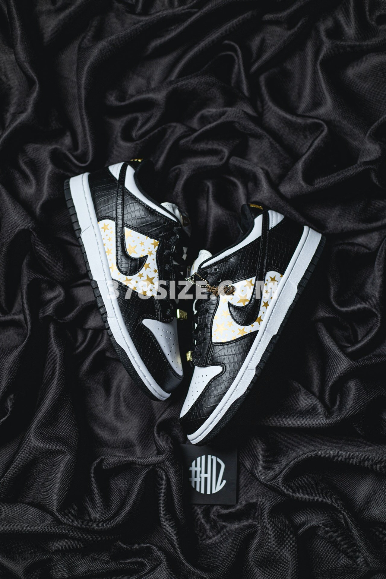 H12 나이키 슈프림 덩크로우 검흰