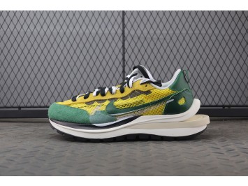 TOP VaporWaffle x Sacai CV1363-700