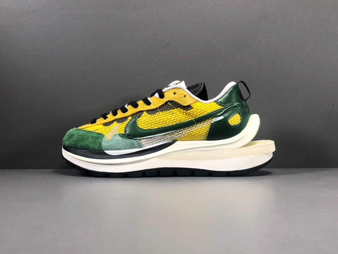 OG 3.0  sacai x Nike VaporWaffle CV1363-100