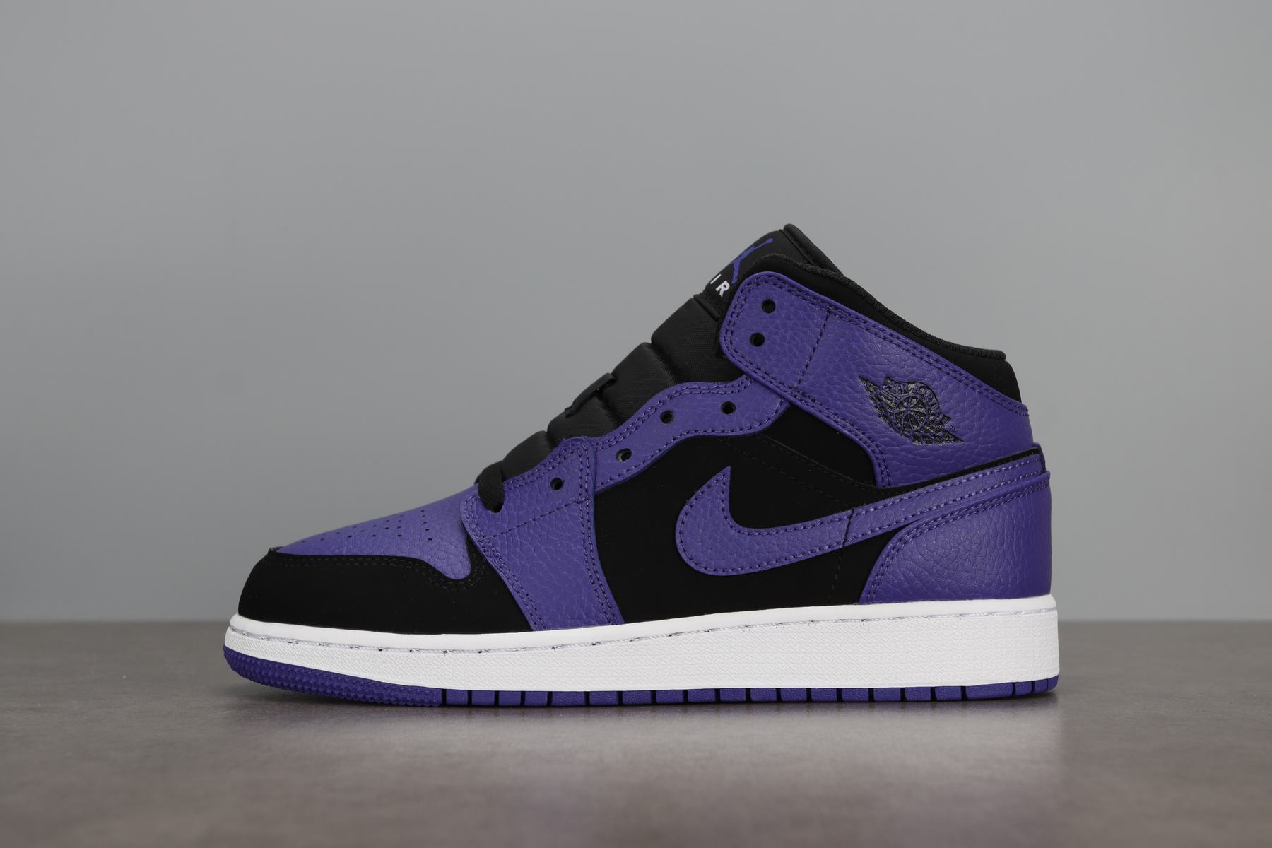 조던 1 미드 554725-051