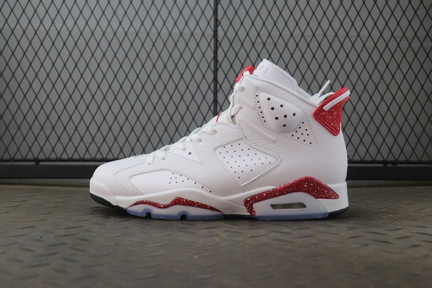 조던 6 레트로 CT8529-162