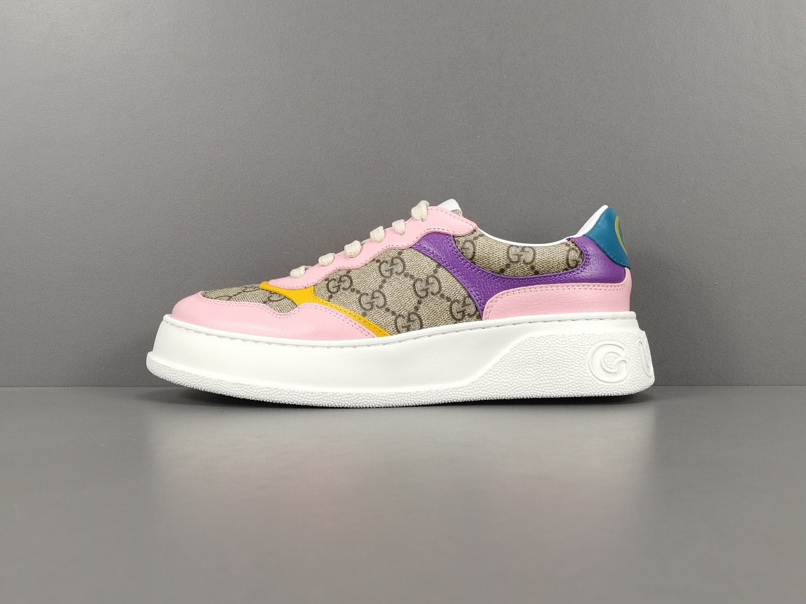 구찌 스니커즈 570443