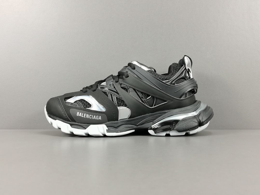 WM 발렌시아가 트랙 스니커즈 542436