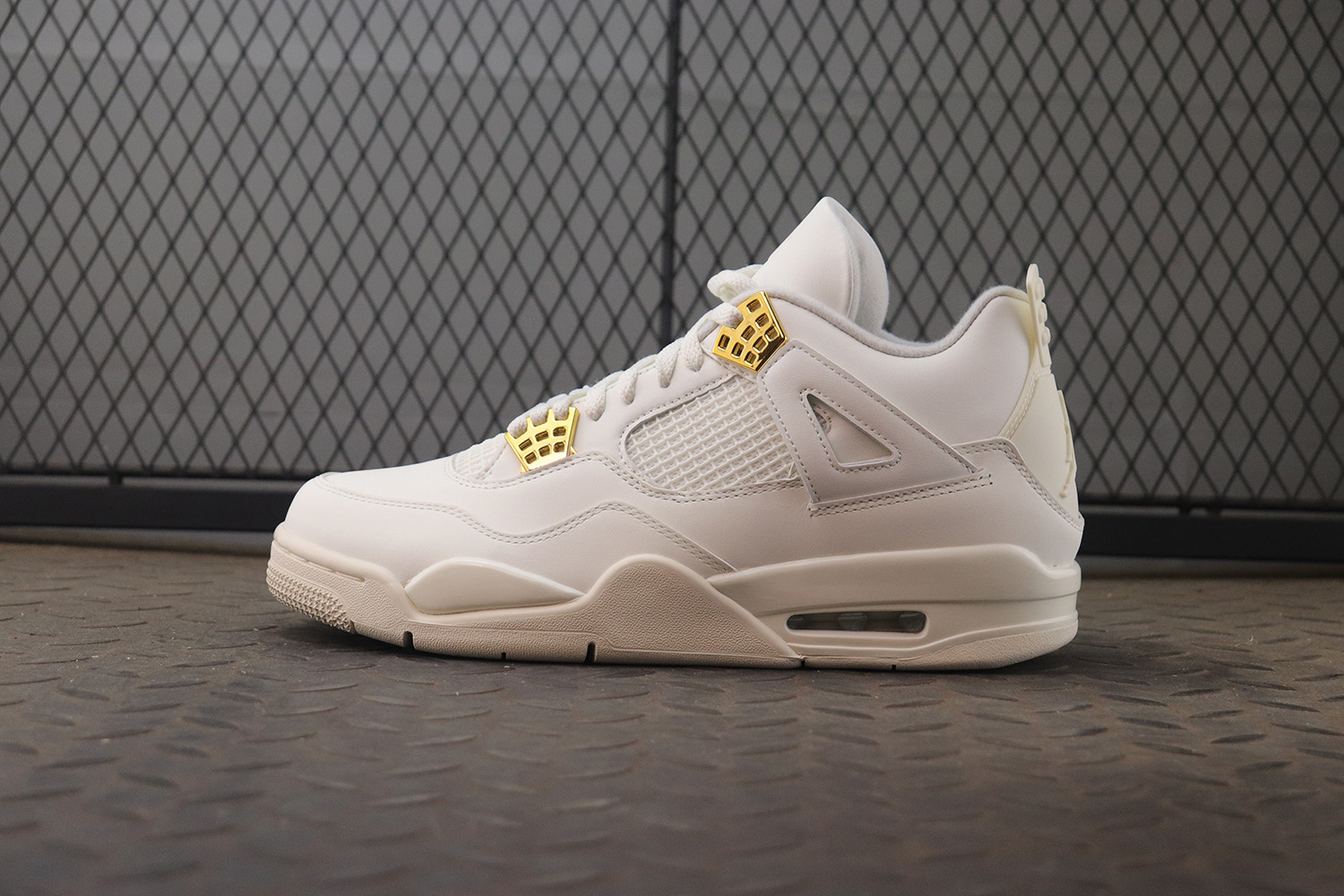 (W) 조던 4 레트로 메탈릭 골드 AQ9129-170