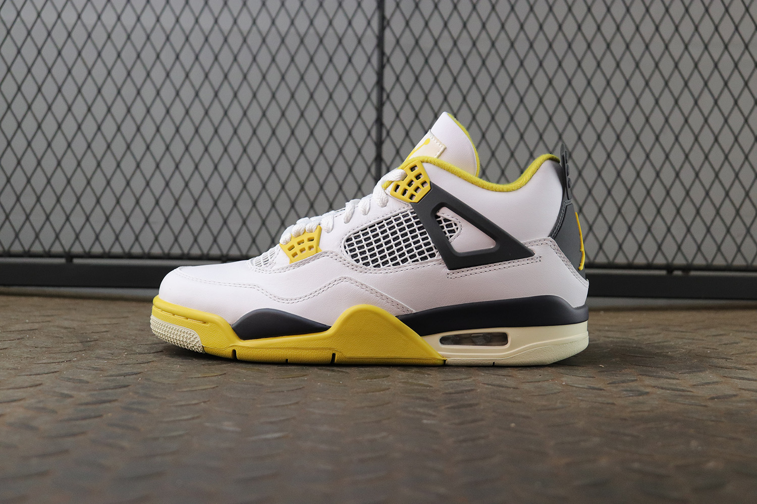 조던 4 레트로 AQ9212-101