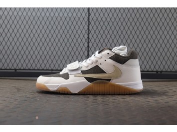 S2 조던 x 트래비스 스캇 점프맨 잭 TR 세일 앤 다크 모카 FZ8117-100