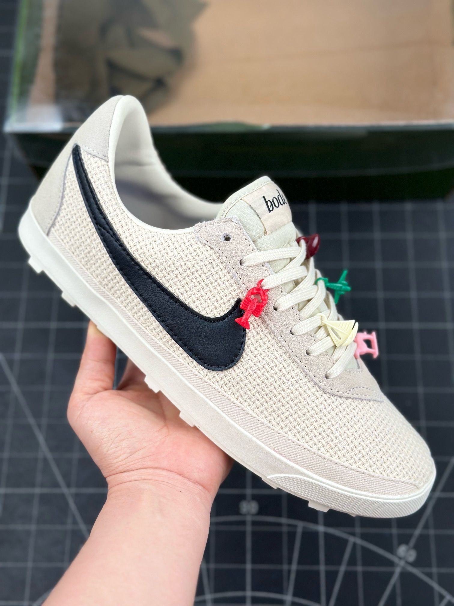 나이키 x 보디 아스트로그래버 SP FQ6892-100