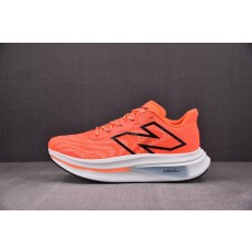 R 뉴발란스 퓨어셀 슈퍼컴프 트레이너 v2 네온 드래곤플라이 블랙 - 2E 와이드 MRCXCK3