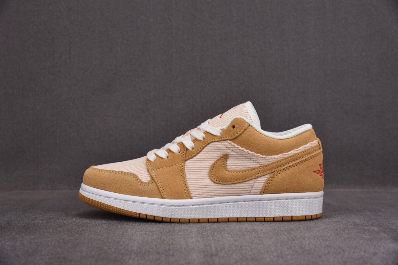 R (W) 조던 1 로우 SE 코듀로이 탄 DH7820-700