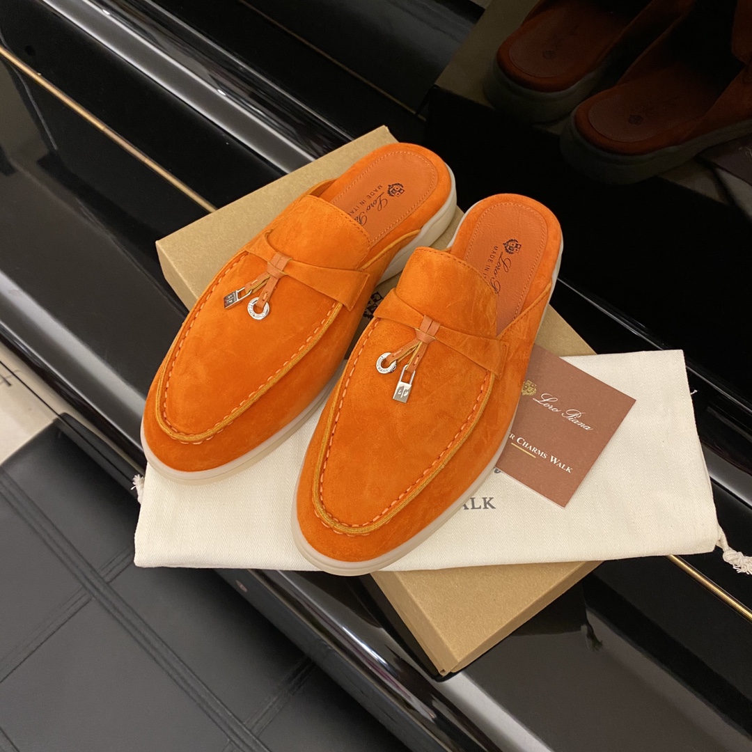 로로피아나 Loro Piana Babouche Charms Walk