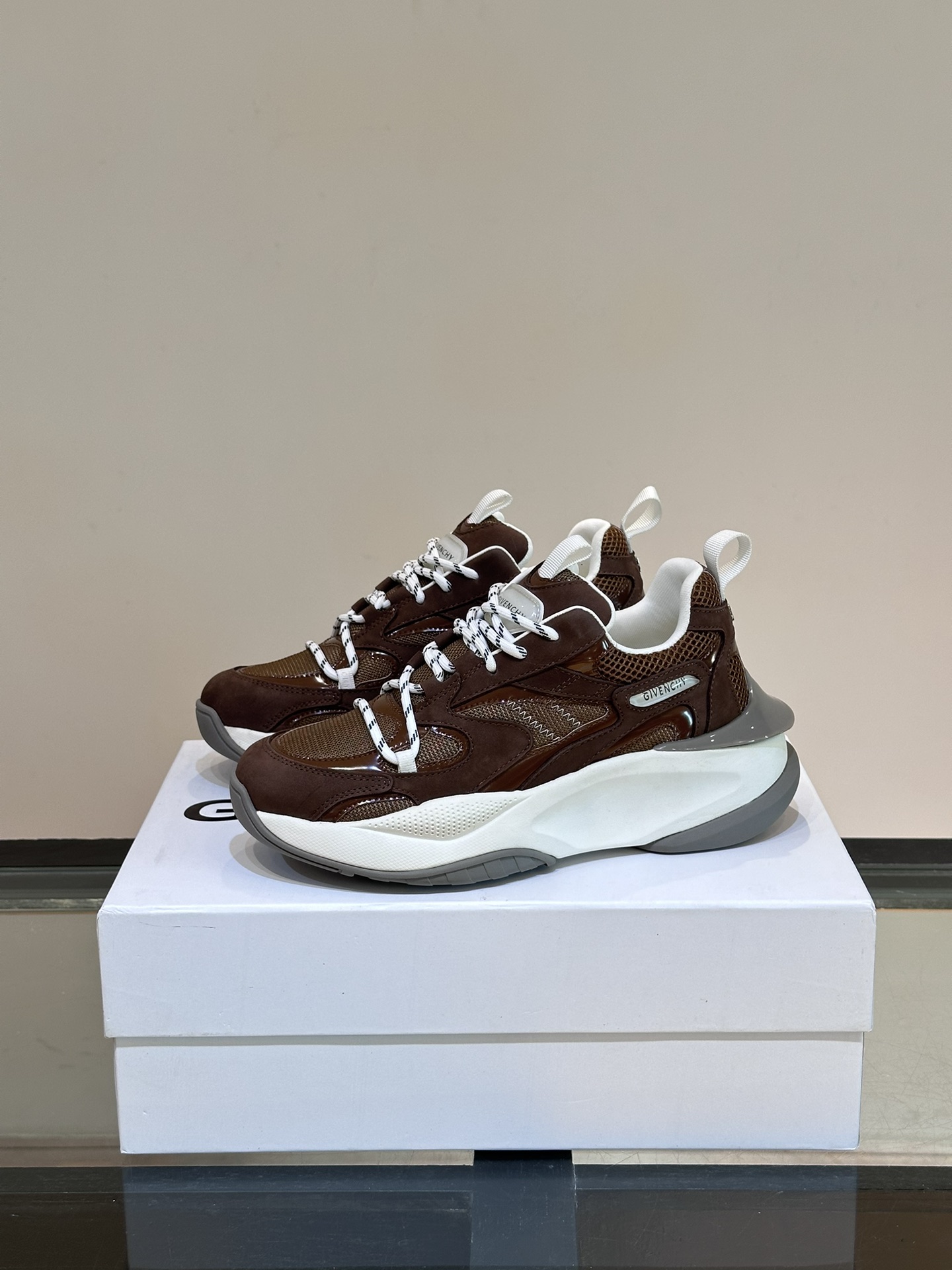 지방시 Givenchy 스니커즈