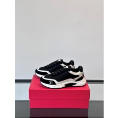 발렌티노 Valentino 스니커즈