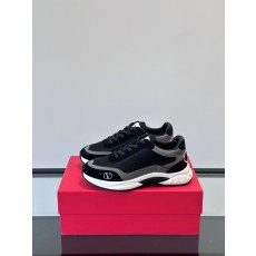 발렌티노 Valentino 스니커즈