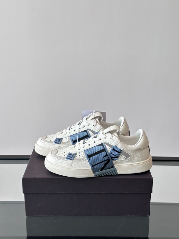 발렌티노 Valentino 스니커즈