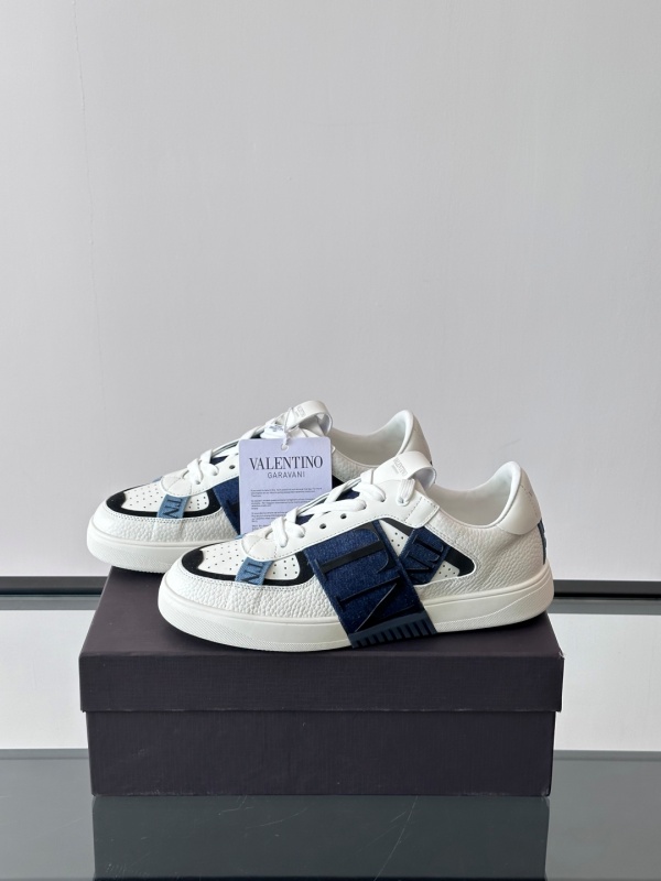 발렌티노 Valentino 스니커즈