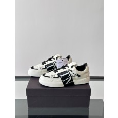 발렌티노 Valentino 스니커즈