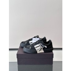 발렌티노 Valentino 스니커즈