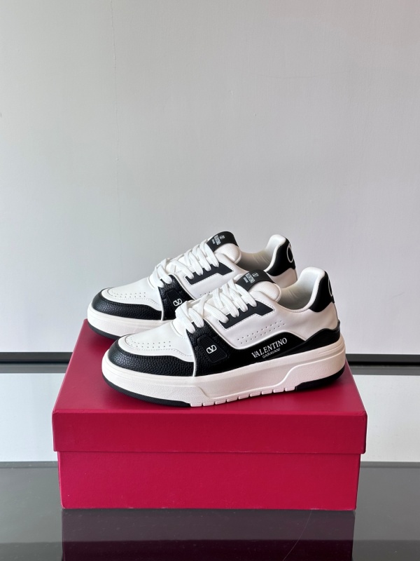 발렌티노 Valentino 스니커즈