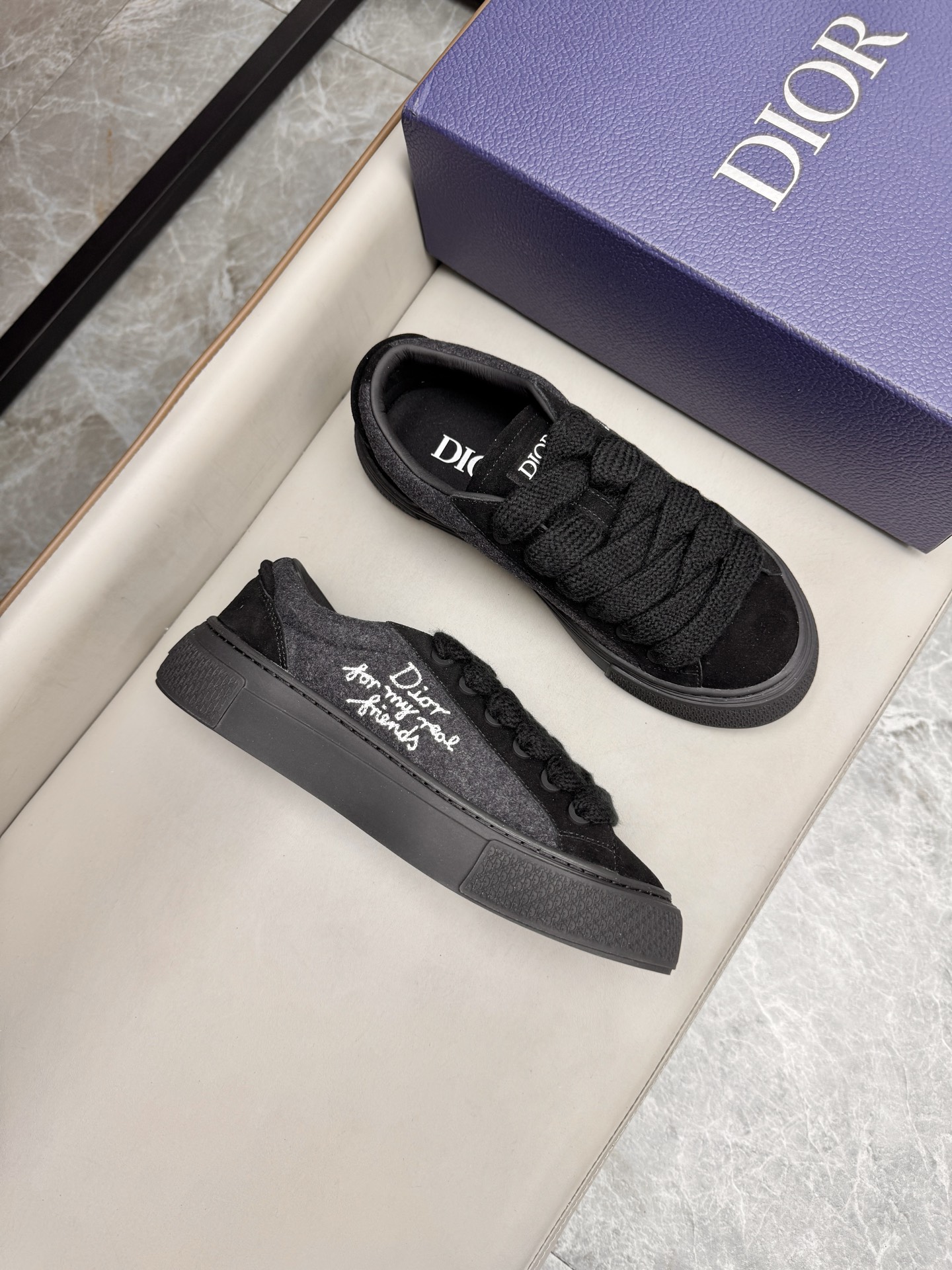 디올 Dior 스니커즈