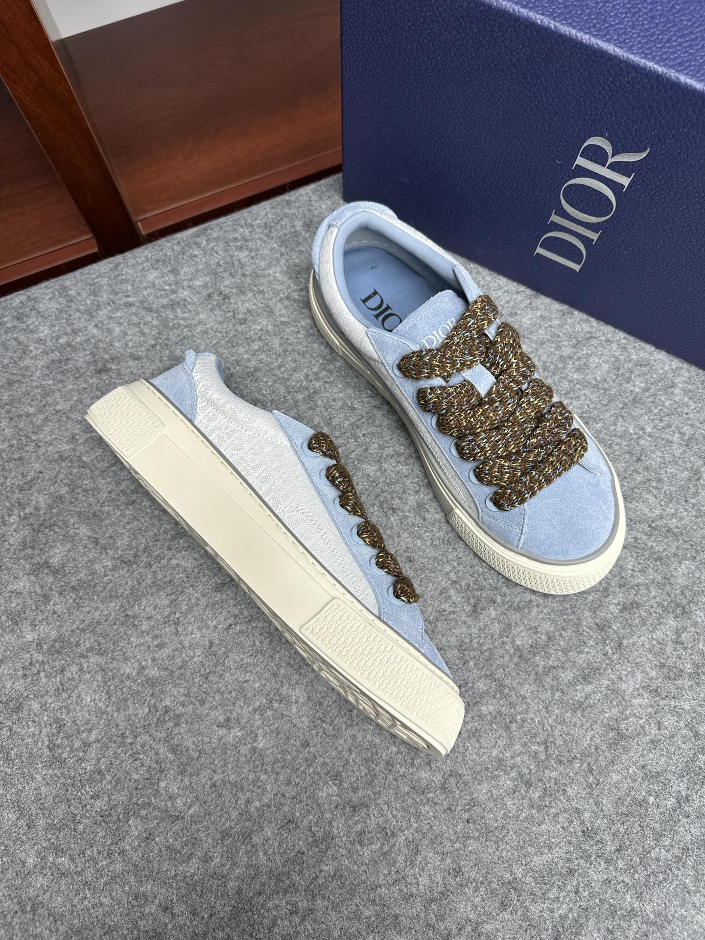 디올 Dior 스니커즈