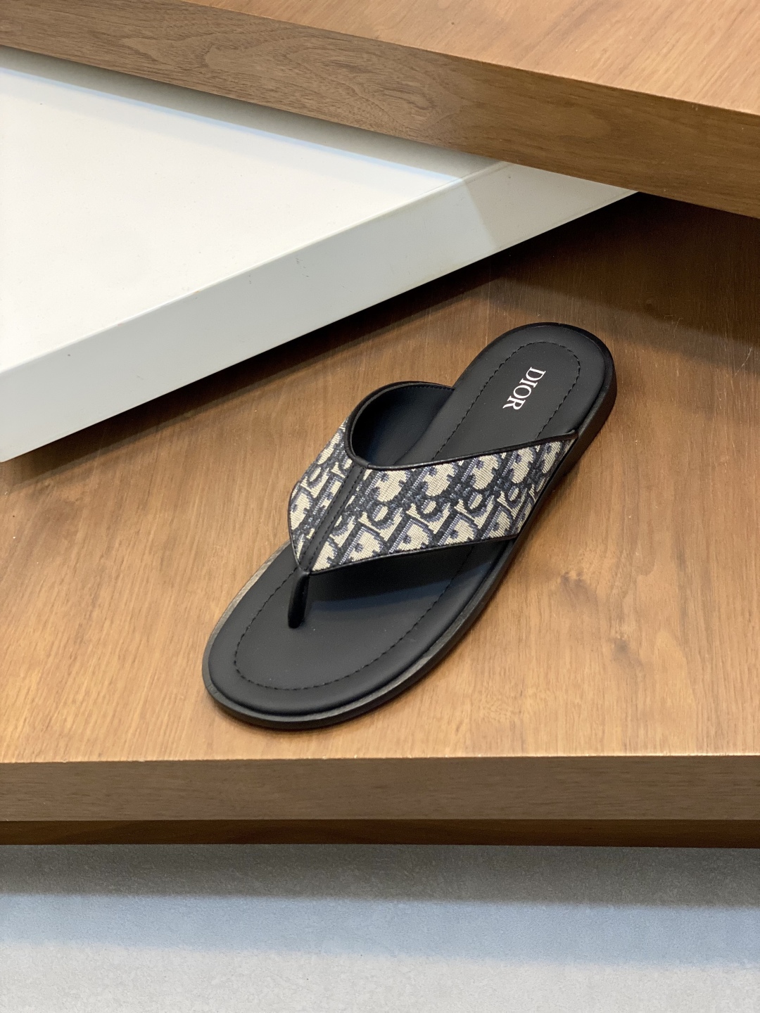 디올 Dior 슬리퍼